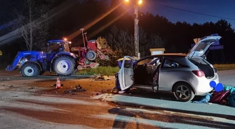Groźne zderzenie opla i ciągnika