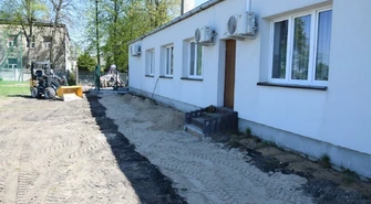 Trwają prace przy budowie boiska w Dalkowie