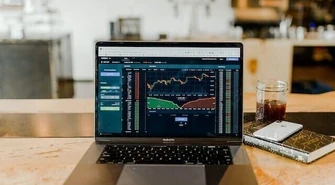 Poradnik krok po kroku — jak wybrać odpowiedniego brokera Forex dla twoich potrzeb?