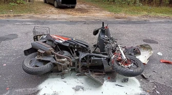 Wyprzedzając potrącił motocyklistkę