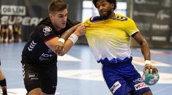 Wysoka porażka z mistrzem Polski