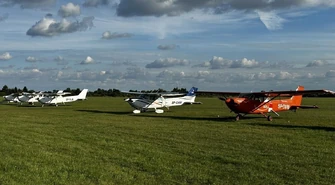 Zrzucają szczepionki z samolotów