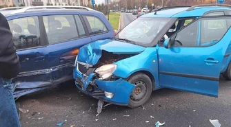 Zderzenie "osobówek" w Piotrkowie