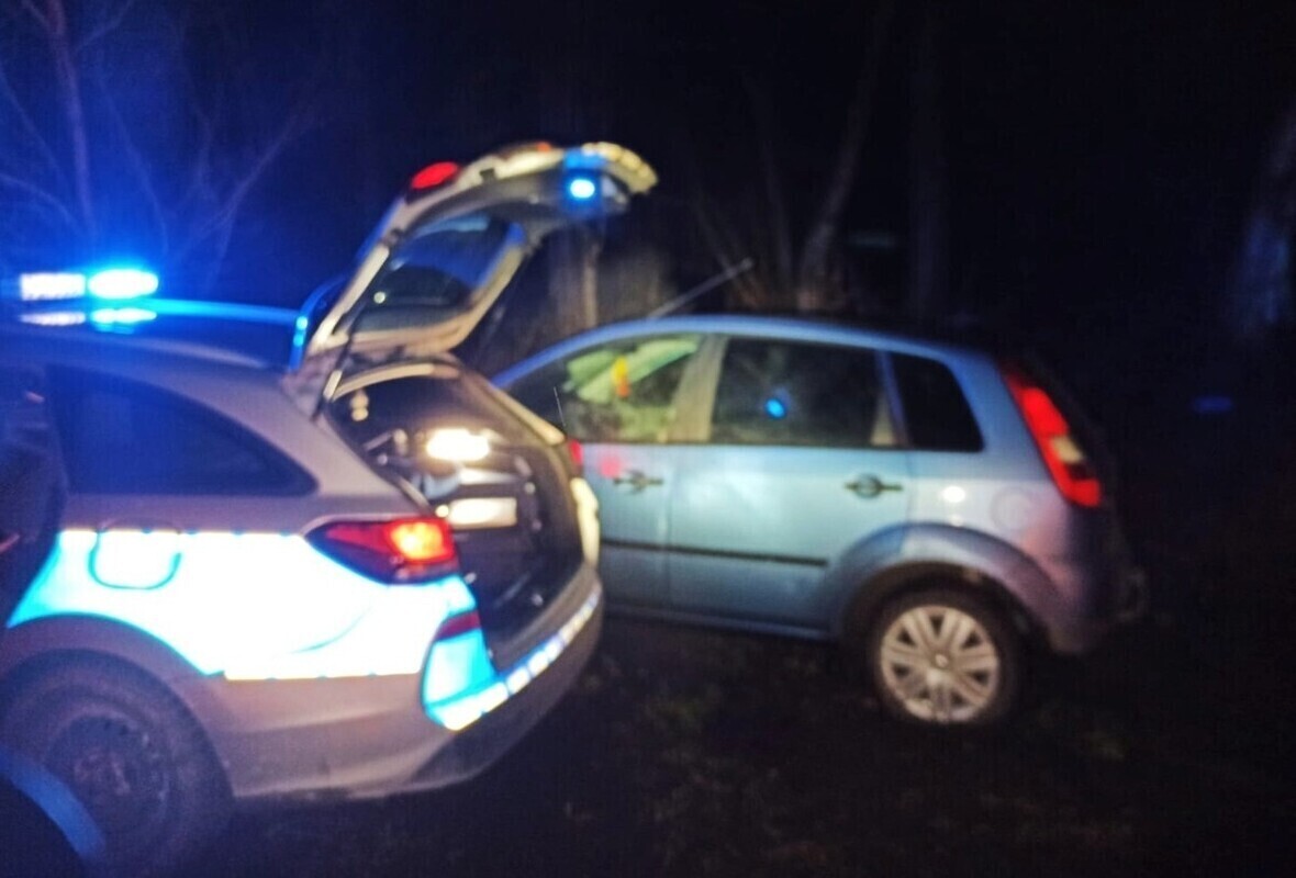 Uciekał z prędkością 160 kmh. 35-latek był poszukiwany