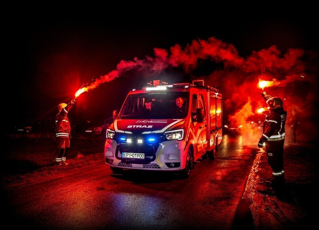 Będzie bezpieczniej. Strażacy mają nowy wóz