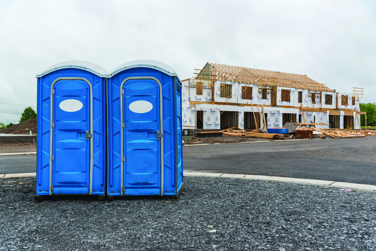 Jak stworzyć bezpieczne i higieniczne środowisko pracy na budowie