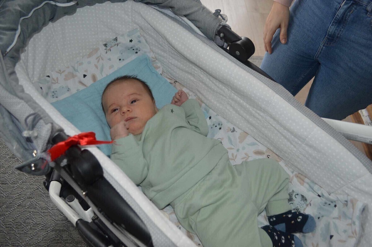 Burmistrz odwiedził pierwszego mieszkańca urodzonego w tym roku