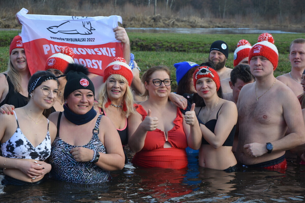 Najpierw pobiegli później wspólnie morsowali