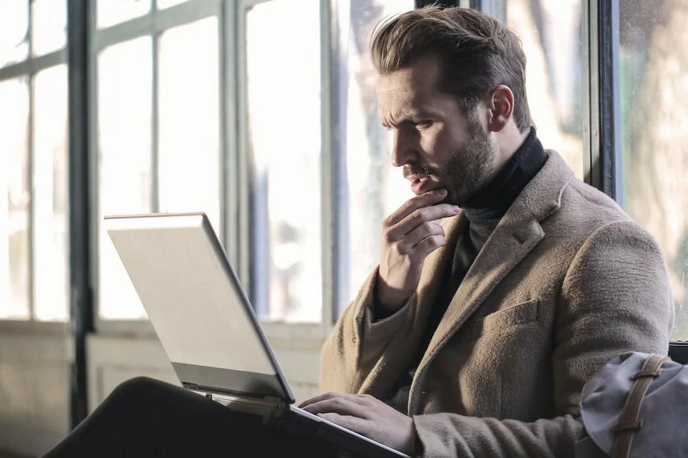 Siła recenzji w upraszczaniu decyzji zakupowych