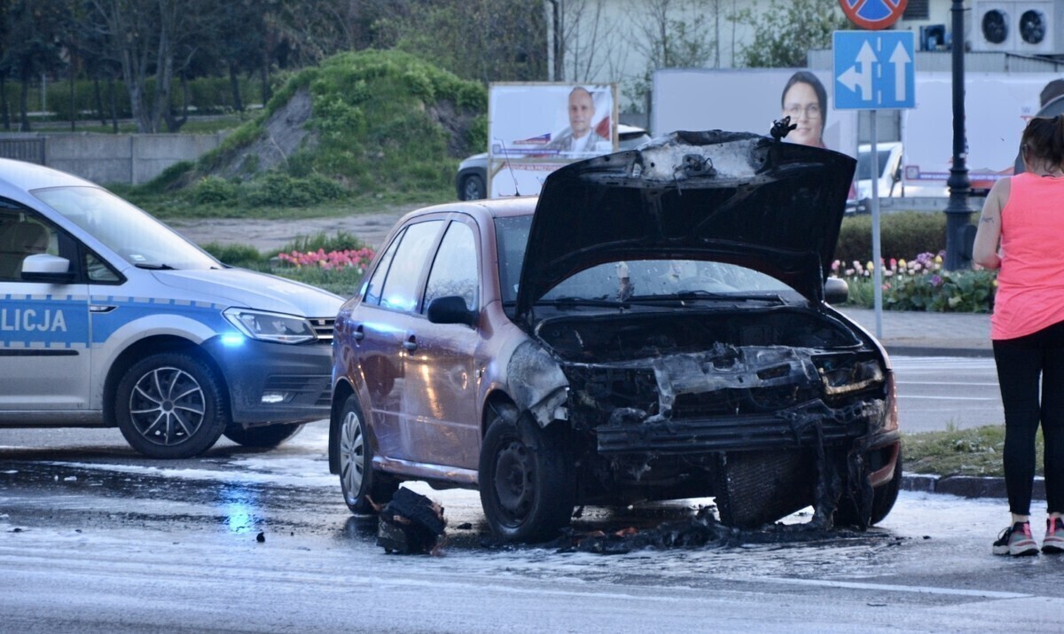 Pożar samochodu w Piotrkowie