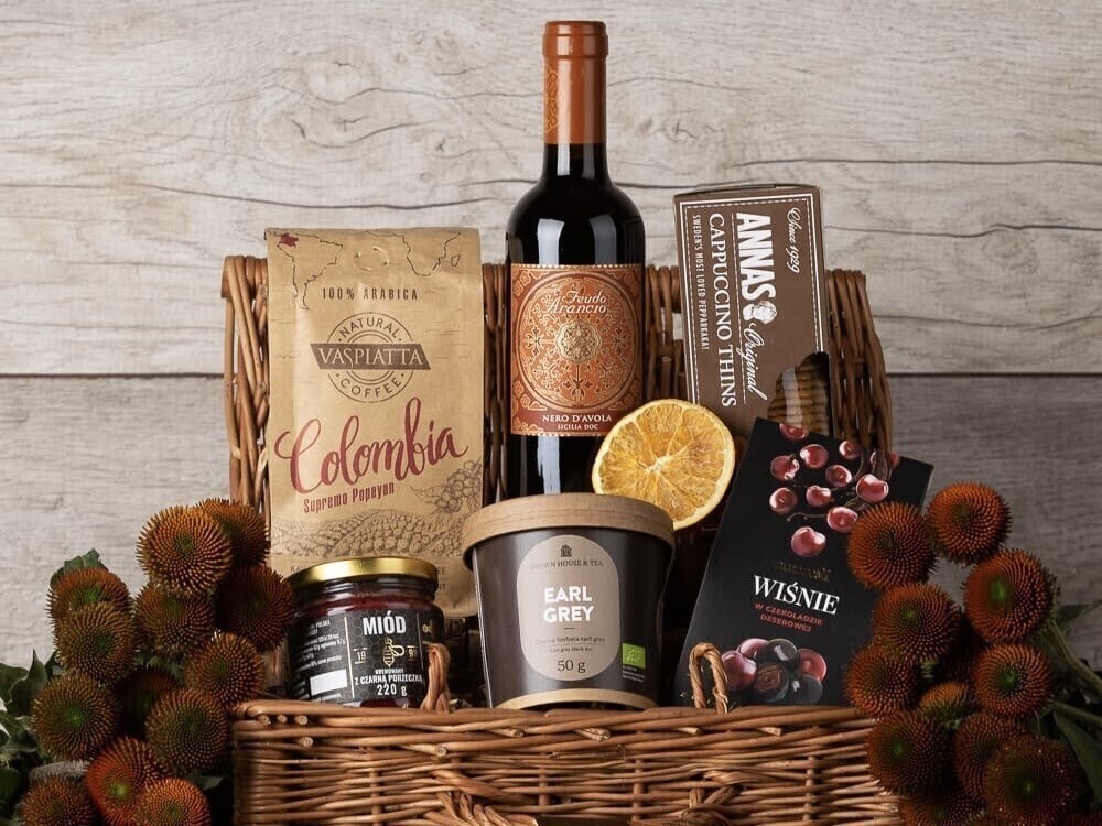 Gotowe kosze prezentowe czyli sekret udanych prezentów na każdą okazję