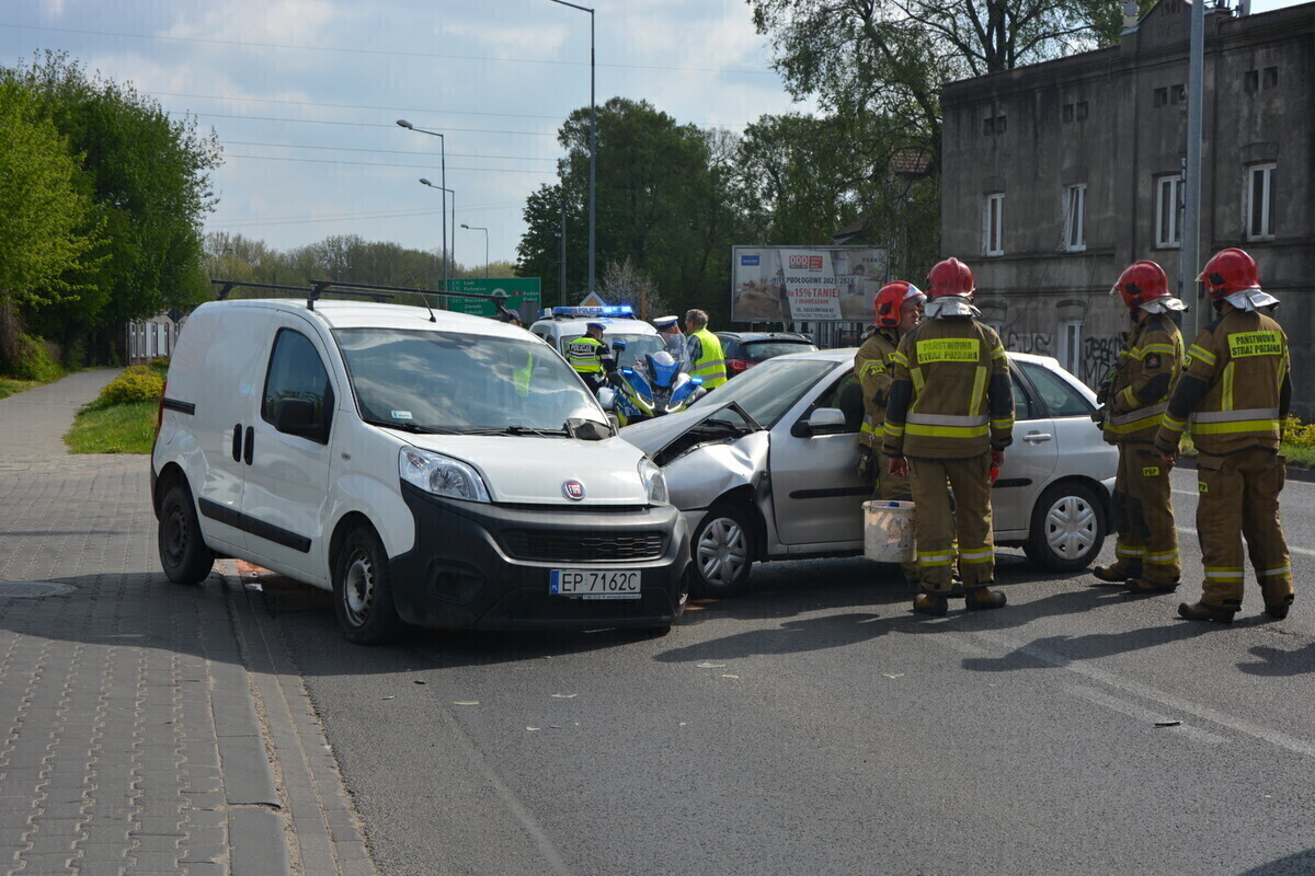 Zderzenie pojazdów na Sulejowskiej