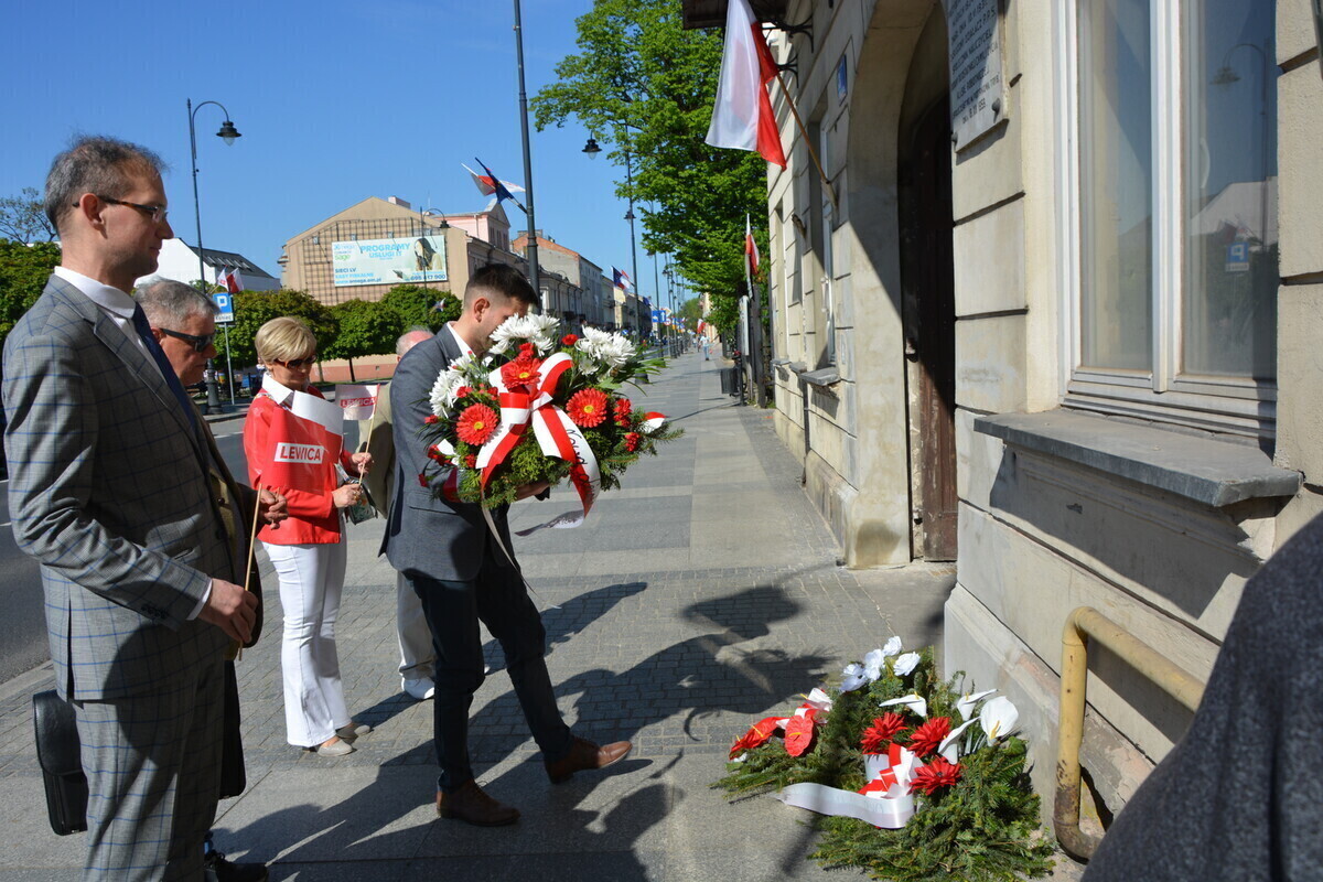 Przedstawiciele piotrkowskiej lewicy upamiętnili Święto Pracy