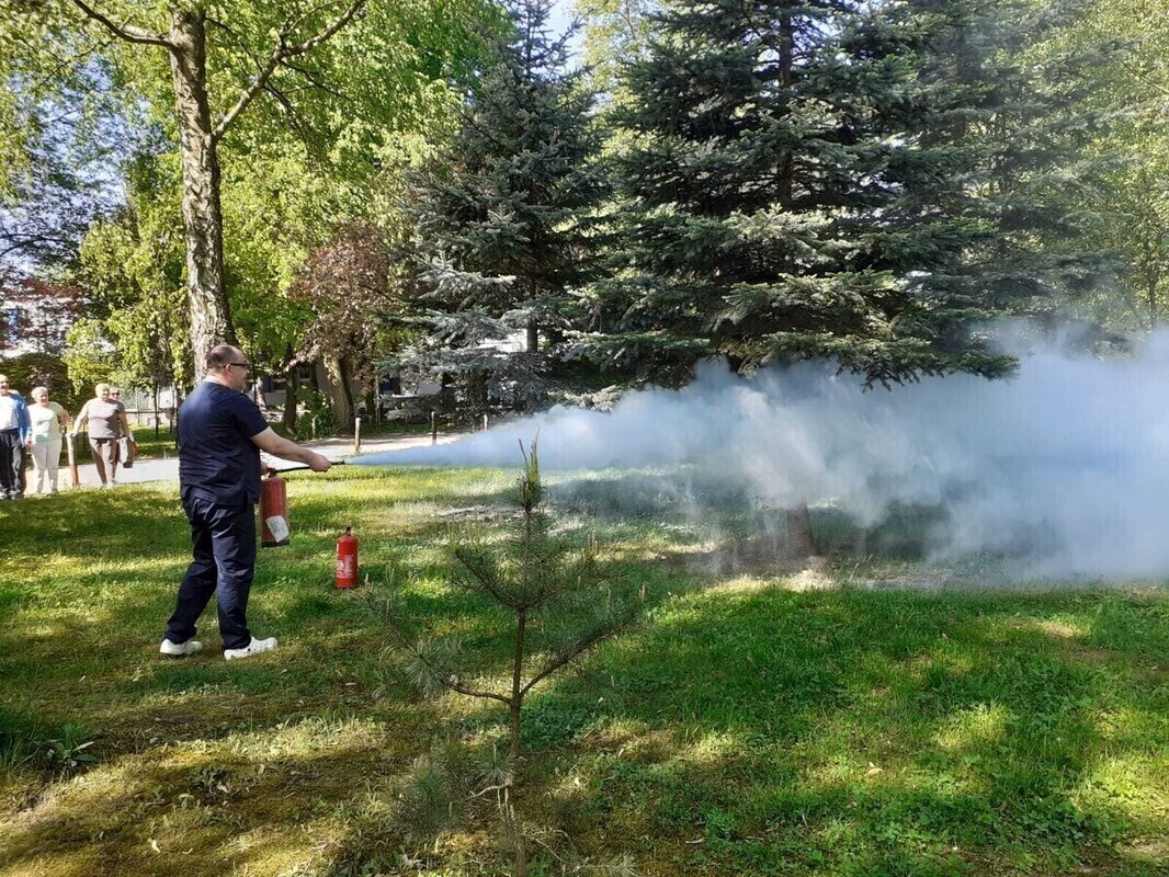 Szpitalne gaśnice poszły w ruch - ćwiczenia przeciwpożarowe w Szpitalu Wojewódzkim im. Mikołaja Kopernika