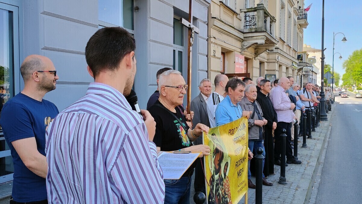 Ponad 60 uczestników majowego Męskiego Publicznego Różańca