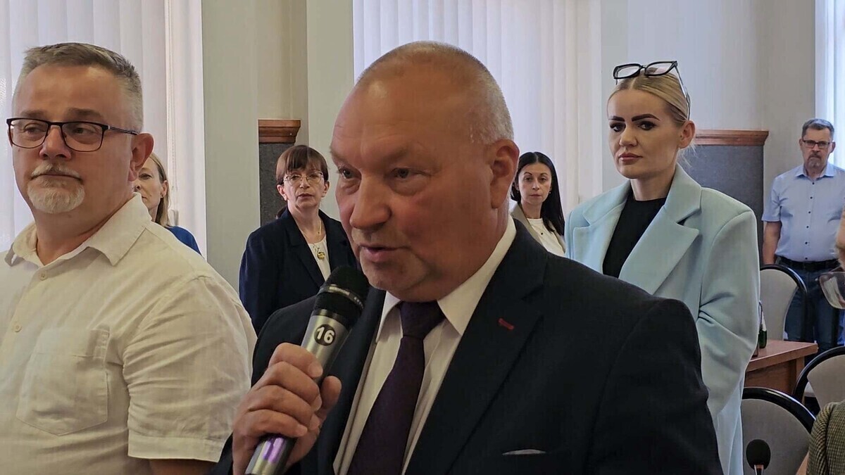 Paweł Kowalski oficjalnie radnym. Złożył ślubowanie na sesji Rady Miasta