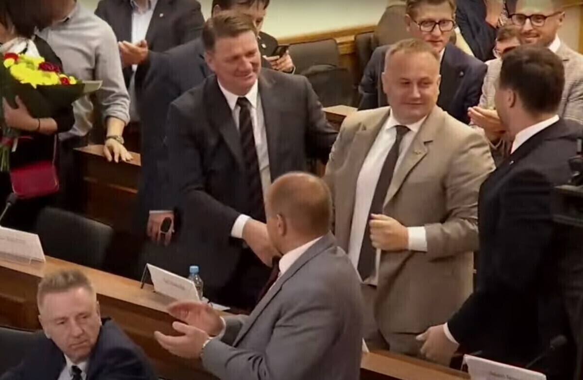 Joanna Skrzydlewska marszałkiem województwa łódzkiego. Wicemarszałkiem Piotr Wojtysiak Artur Ostrowski w zarządzie