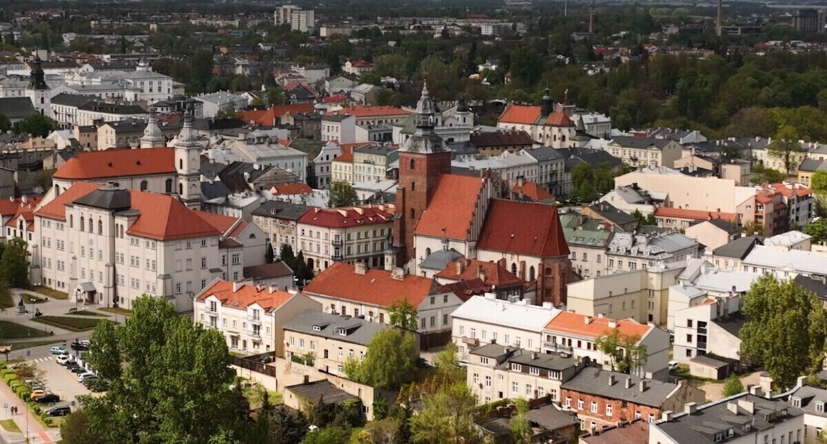 XX lat Polski w Unii Europejskiej. Co zyskały Piotrków i Łódź