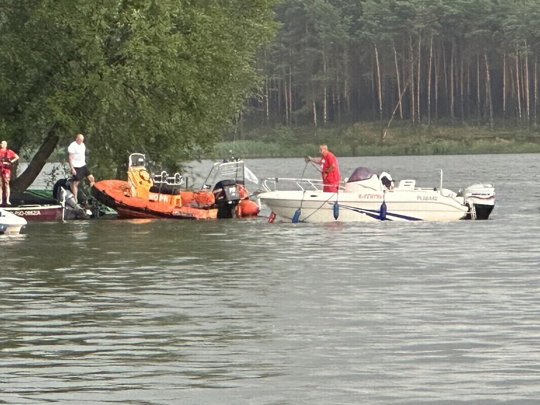 Przewrócona łódź na Zalewie Sulejowskim. Groźne zdarzenie w gminie Sulejów