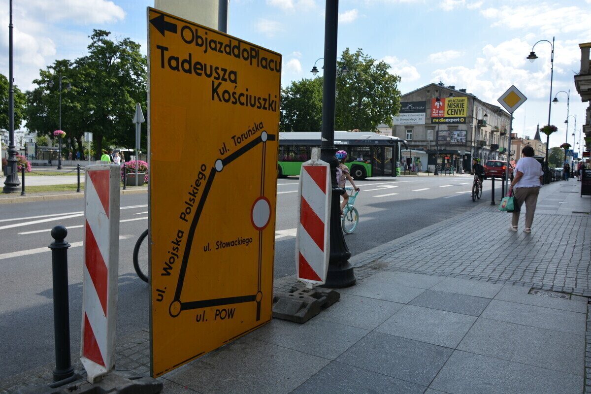 Czy remont Słowackiego jest potrzebny Piotrkowianie komentują