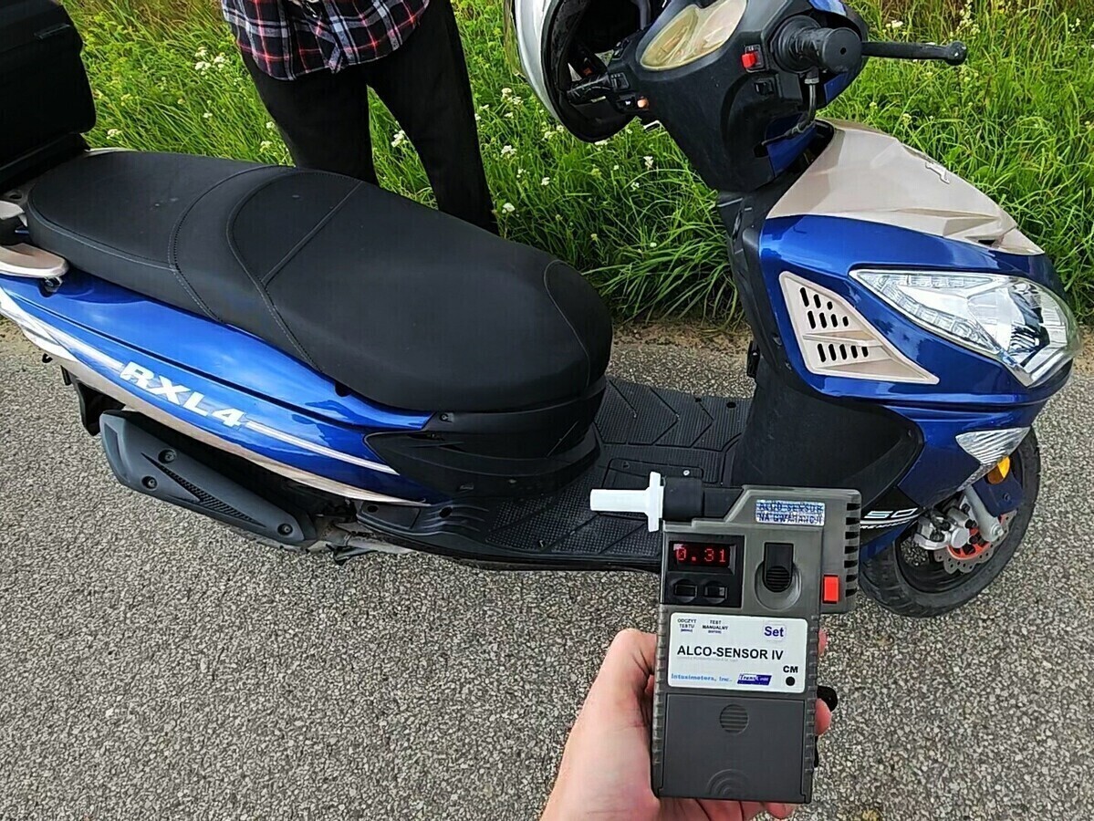 Podjechał zapytać policjantów o drogę. Okazało że jest nietrzeźwy