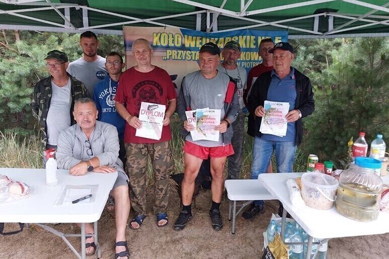 Wędkowali nocą. Kto poradził sobie najlepiej