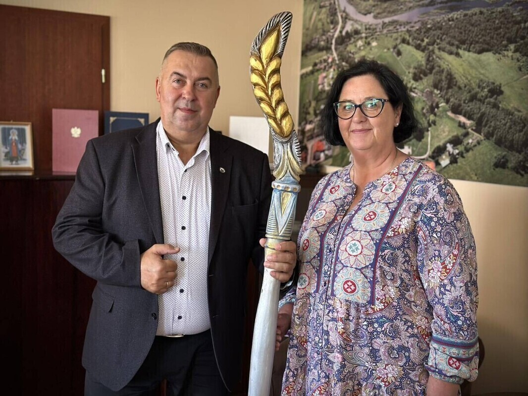 Dożynkowy kłos oficjalnie przekazany. Wiemy kto gwiazdą imprezy