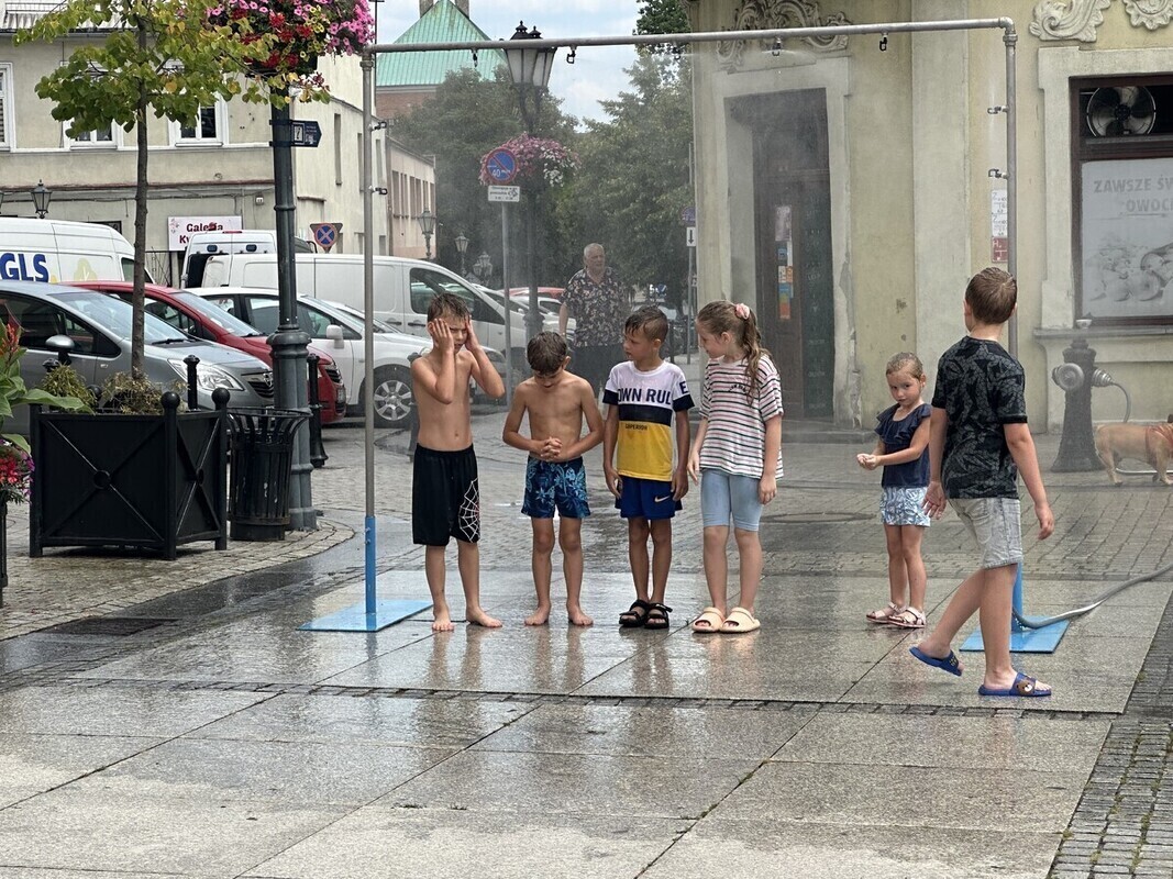 Radni apelują więcej kurtyn wodnych w Piotrkowie AKTUALIZACJA