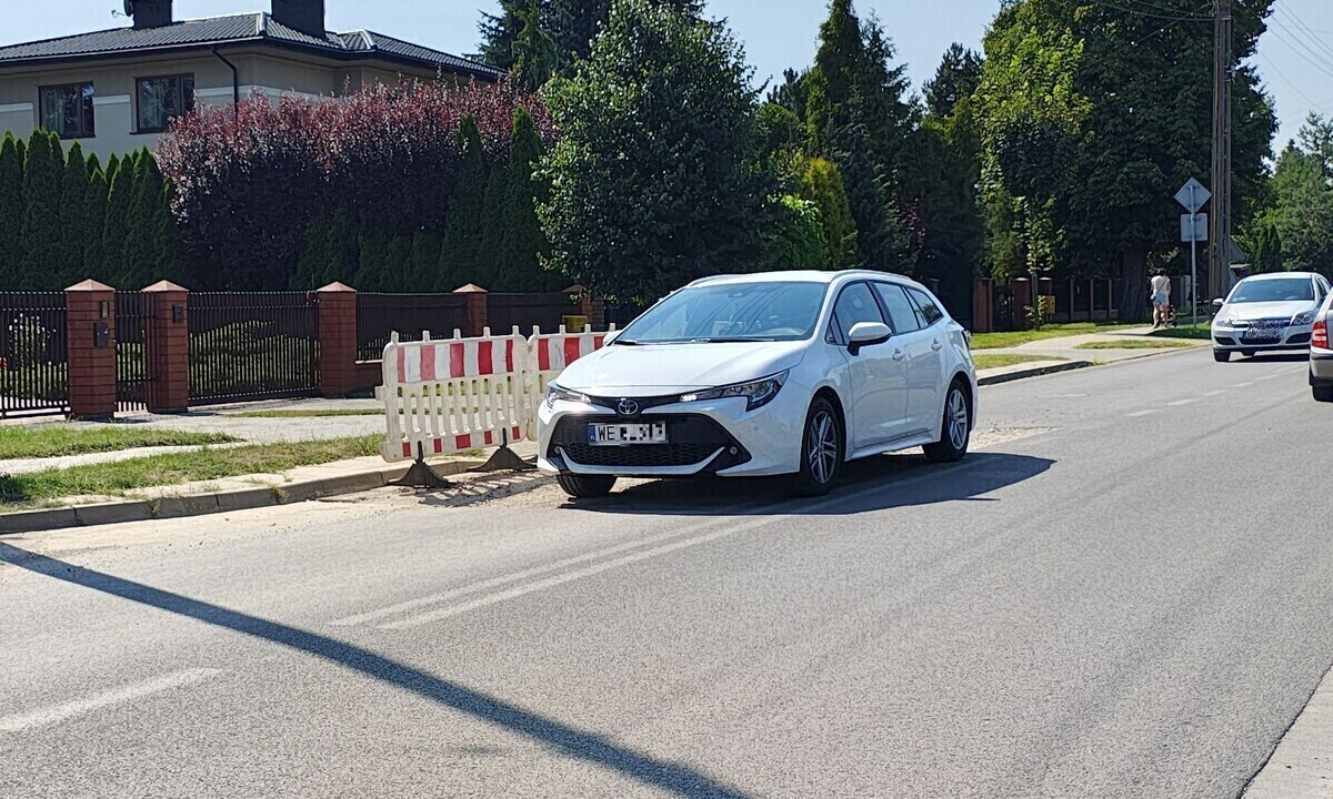 Jest dziura jest problem. Gwarancja blokuje drogowców