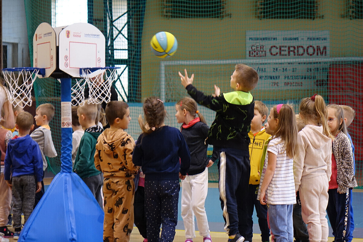 Sprzęt sportowy dla szkół