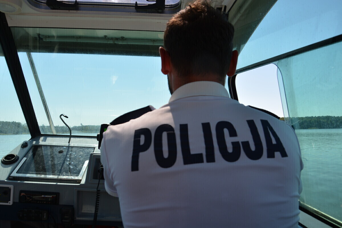 Jak wygląda praca policji na Zalewie Sulejowskim
