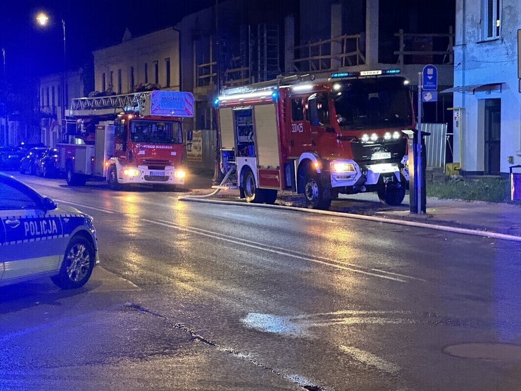 Pożar budynku na Słowackiego. Trwa dogaszanie