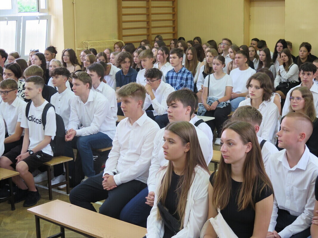 Rozpoczęcie roku w III LO