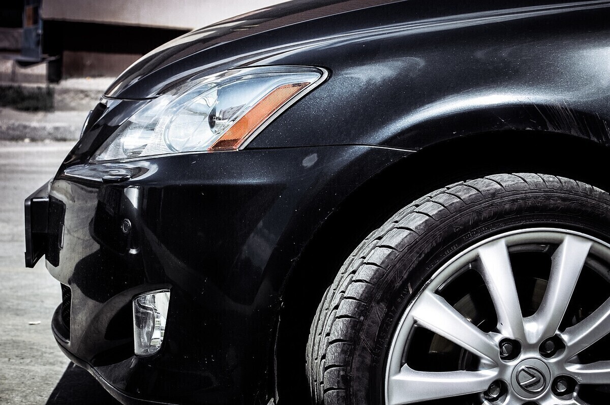 Wymiana opon - ile trwa u mechanika a ile zajmie samemu Koszt wymiany na felgach stalowych i aluminiowych