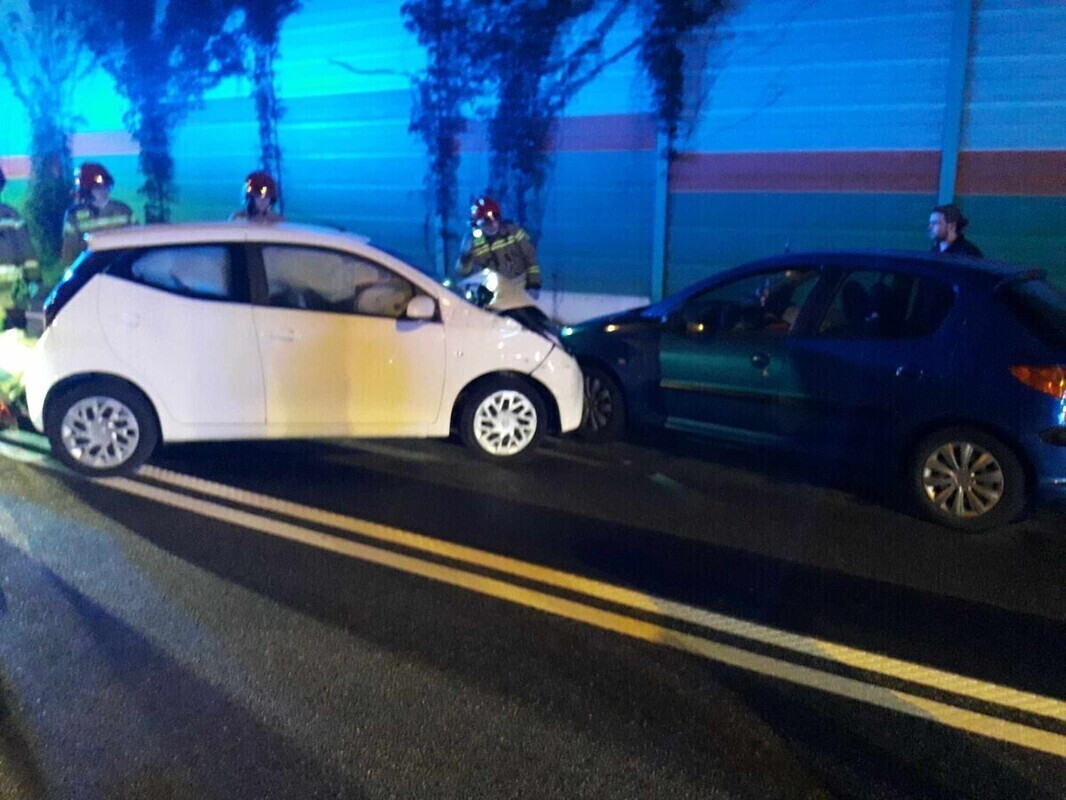 Zderzenie trzech aut pod Piotrkowem