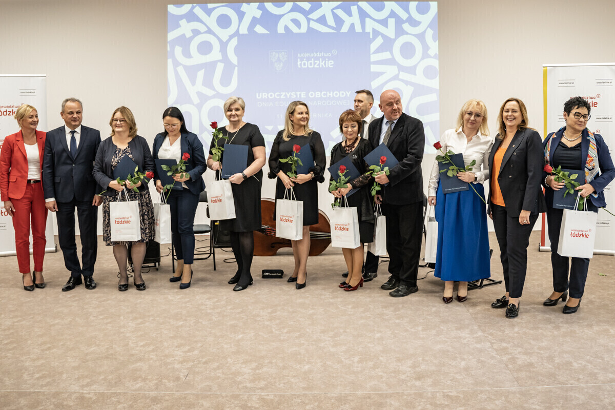 Wyróżniono dyrektorów i nauczycieli. Jedna z nagród trafiła do Piotrkowa