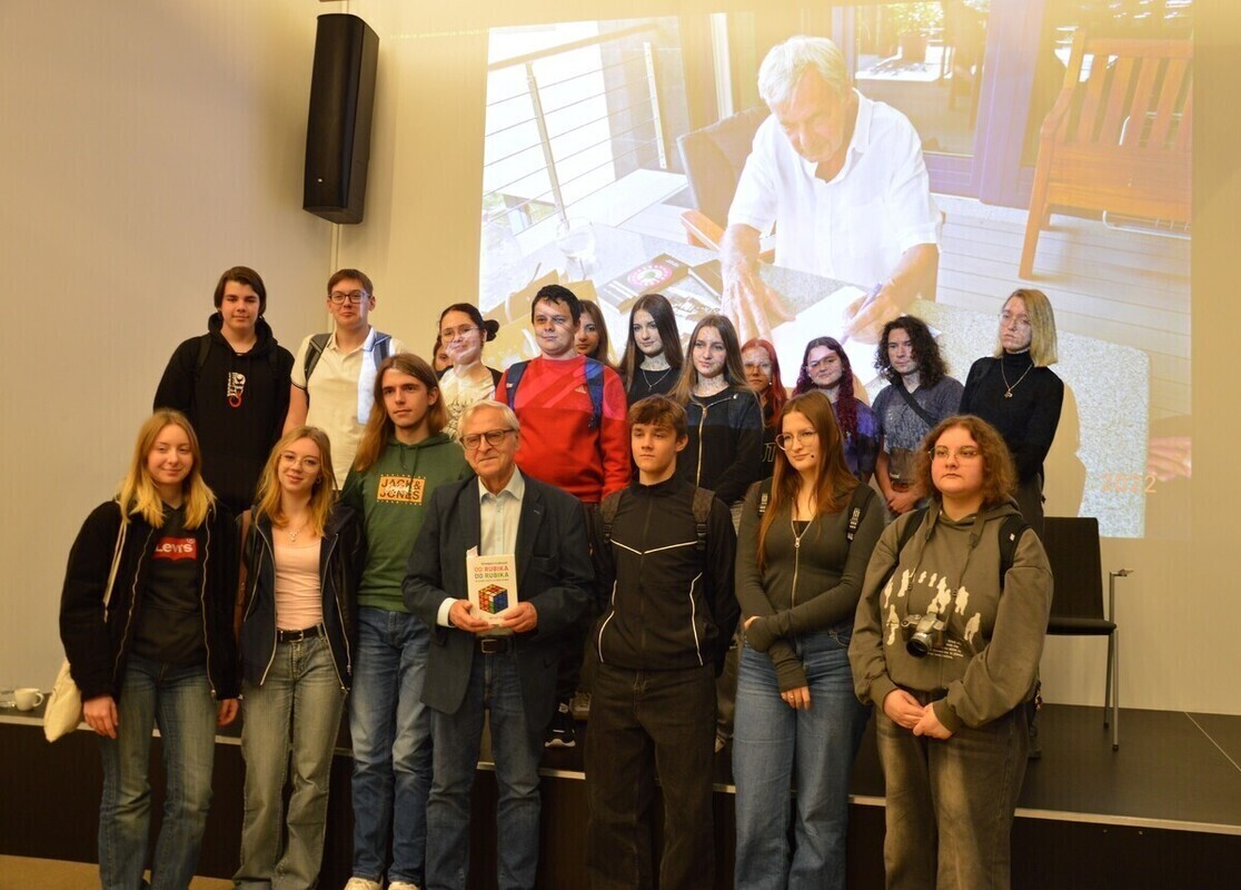 Opowieść o twórcy słynnej kostki. Spotkanie w Piotrkowie