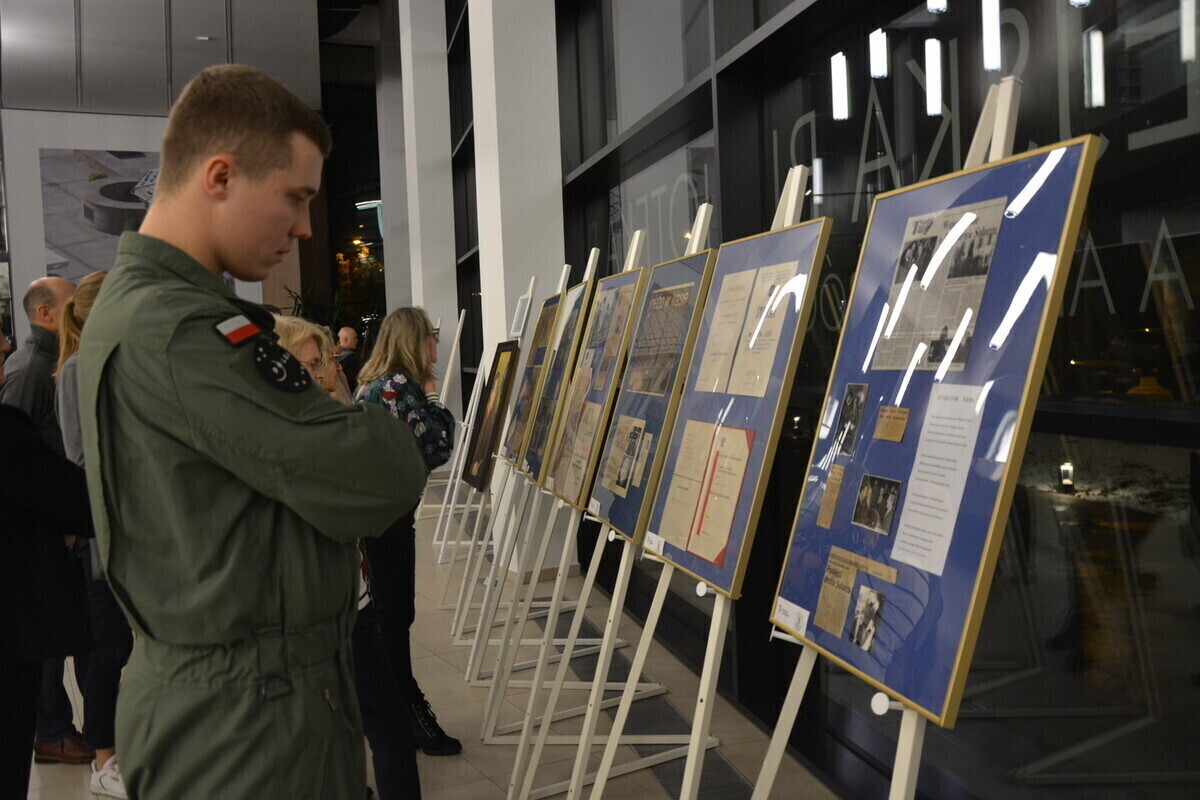 Konferencja astronomiczna Sky is Not the Limit