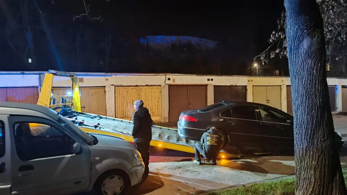 Prokuratura w Piotrkowie prowadzi dwa śledztwa w sprawie podobnych kradzieży