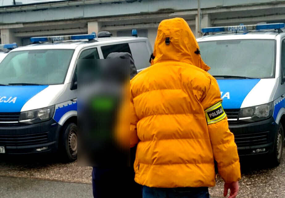 Wyłudzał pieniądze za pomocą BLIK-a