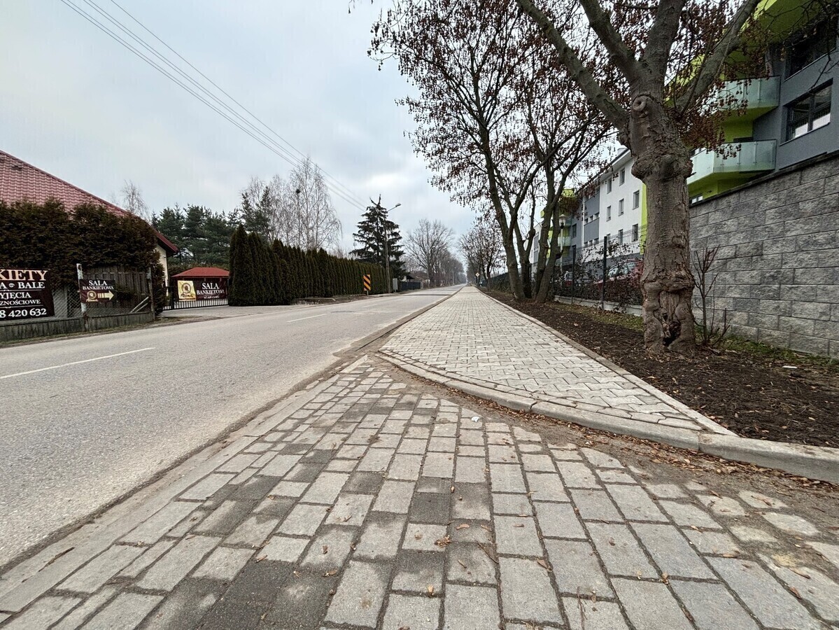 Chodnik przy ul. Wierzejskiej w Piotrkowie gotowy