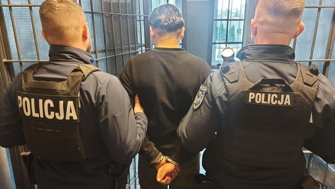 Dzielnicowy zatrzymał oszustów