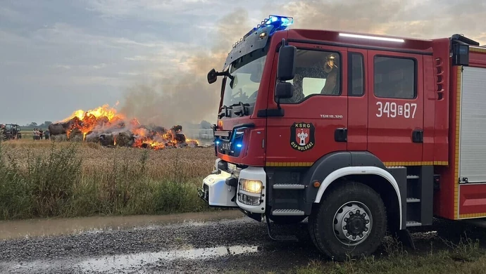Pożar bel słomy w gminie Wolbórz