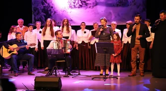 II Rodzinne Kolędowanie w Woli Krzysztoporskiej. Śpiewali także samorządowcy