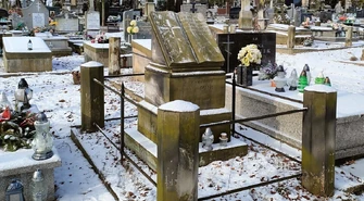 Historia spisana w nagrobku. O wyjątkowych pomnikach na cmentarzu prawosławnym  &nbsp;