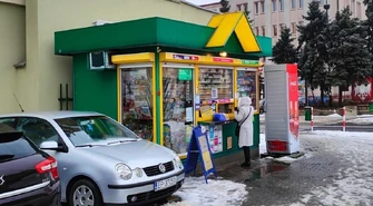 Kioski na ulicach Piotrkowa. Czy przechodzą już do historii?