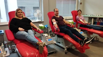 Oddali część siebie potrzebującym