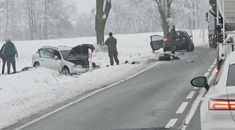 Dwie osoby ranne po wypadku na DK 74