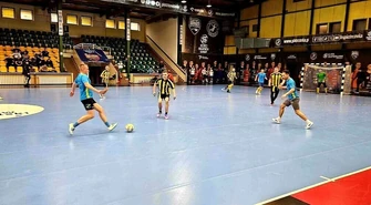 Najlepsi tracą punkty