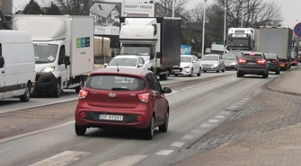 Kolejny dzień protestu rolników. Kierowcy stoją w korkach